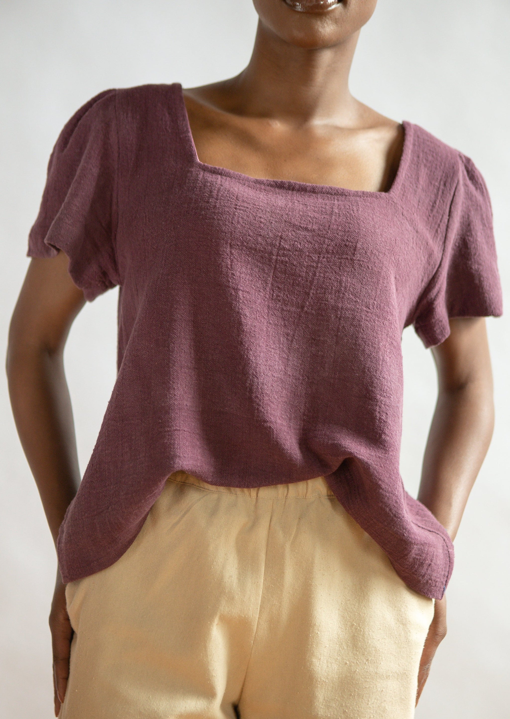 THE NATURALLY DYED SQUARE NECK TOP IN COTTON GAUZE