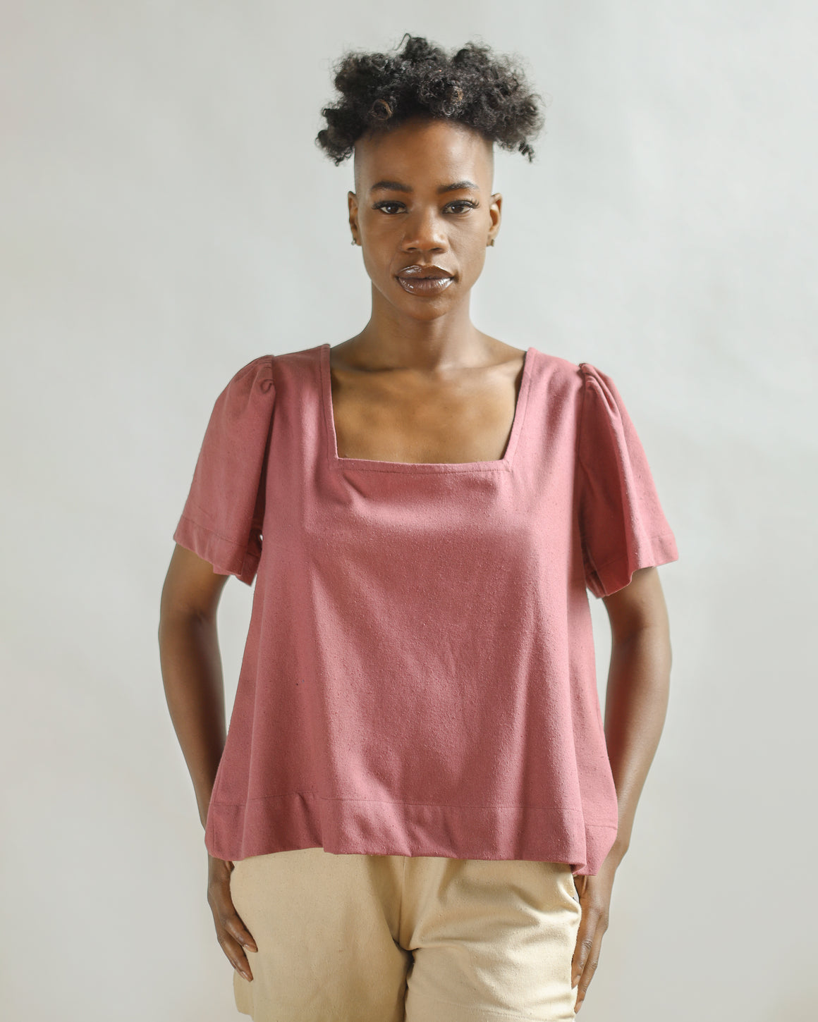 THE SQUARE NECK TOP