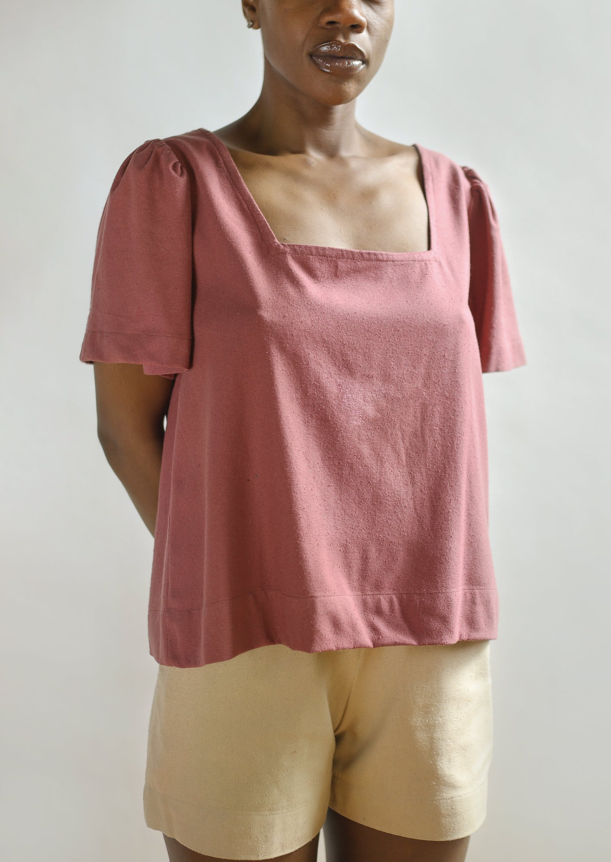 THE SQUARE NECK TOP