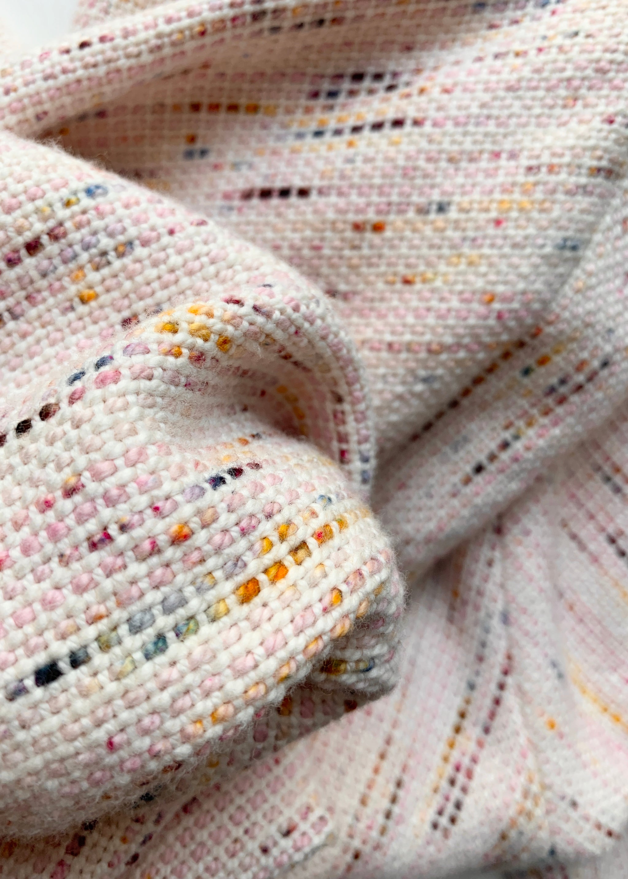 THE CONFETTI T SWEATER