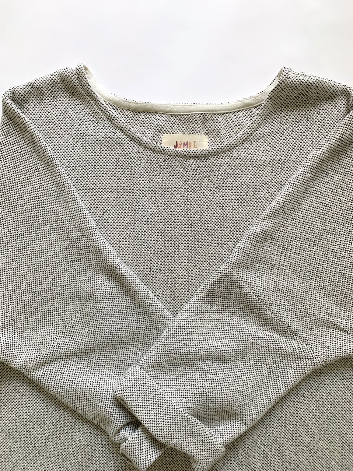 THE SPECKLED T SWEATER