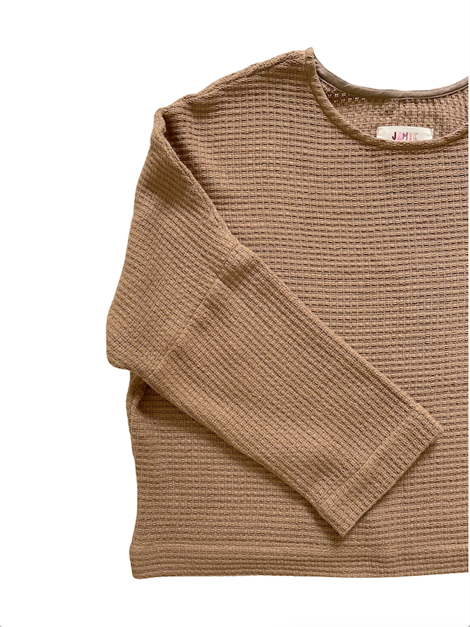 THE COLOR GROWN T SWEATER